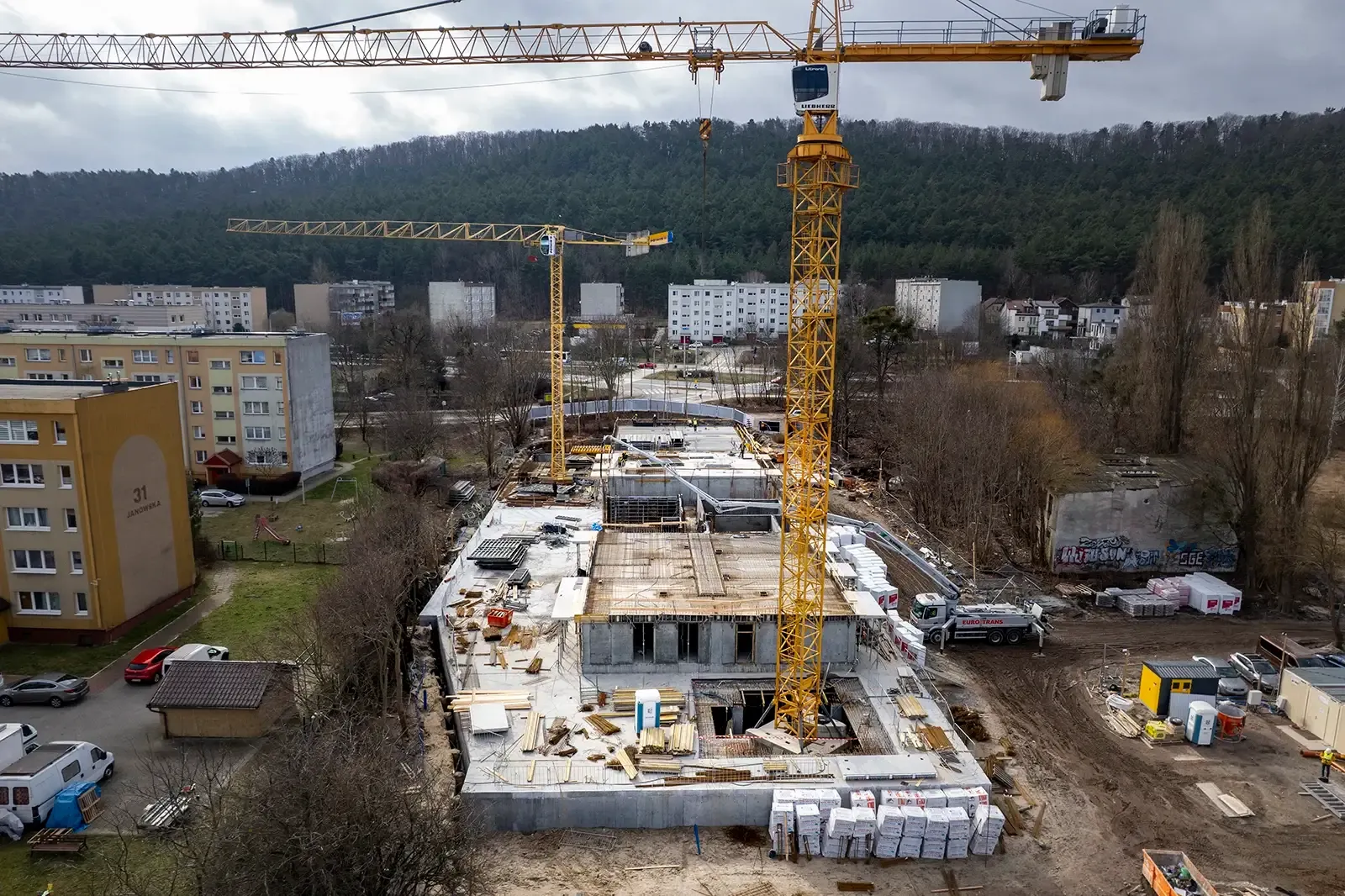 Postęp prac na osiedlu Miasteczko Nova Fala w Gdyni, luty 2025